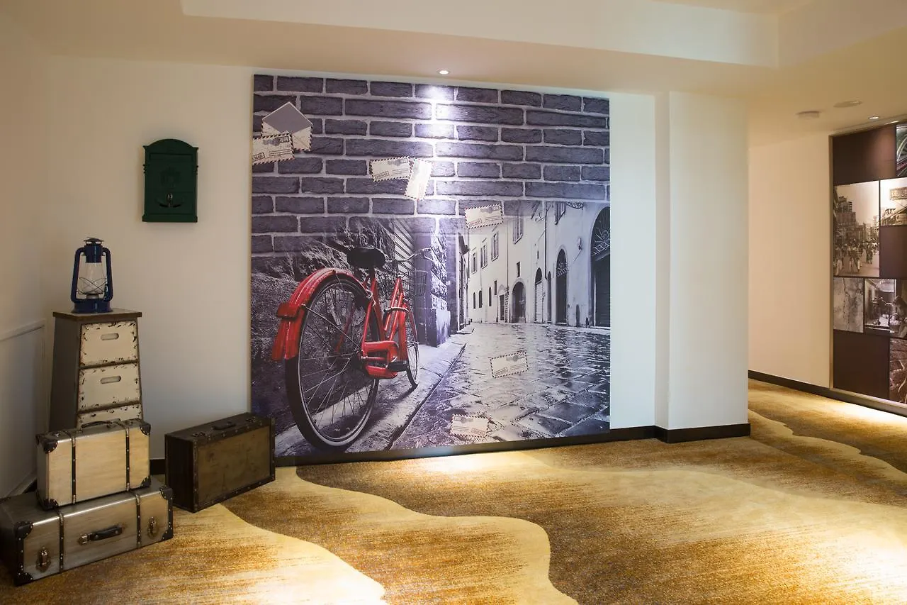 ** Hotel Jtour Inn Shenzhen Fuyong Hesha Road Branch China